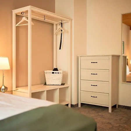 Landgasthof Hirsch 2*