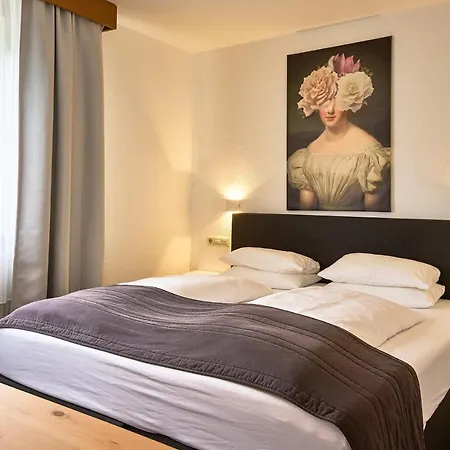 Landgasthof Hirsch 2* Баден-Баден